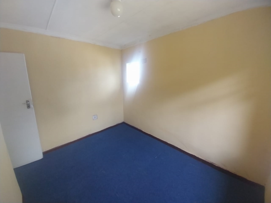 To Let 3 Bedroom Property for Rent in Northcrest Eastern Cape